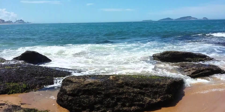 Praia dos Cavaleiros, em Macaé-RJ | Foto: Arquivo