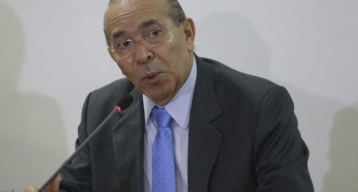 Brasília - O ministro da Casa Civil, Eliseu Padilha, conversa com jornalistas no Palácio do Planalto (Antonio Cruz/Agência Brasil)