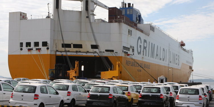 Carros brasileiros no Porto de Santos | Foto: Sputnik News