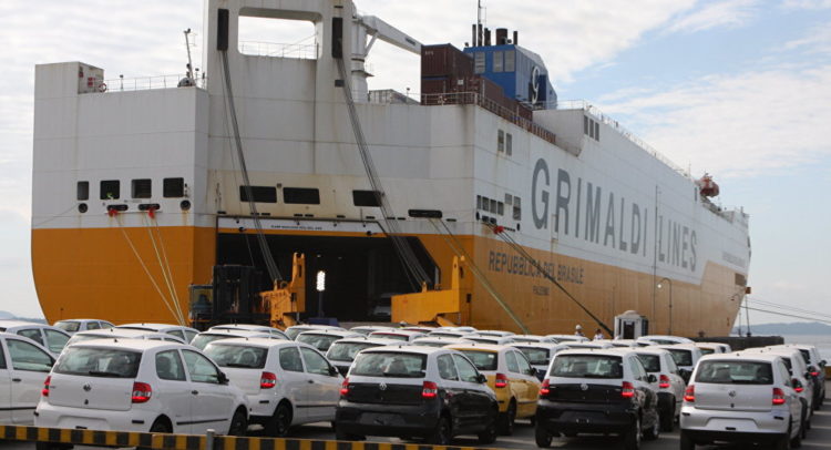 Carros brasileiros no Porto de Santos | Foto: Sputnik News