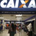Brasília - Brasileiros aproveitam o sábado para sacar o FGTS inativo durante a segunda etapa do liberação do FGTS nas agências da Caixa Econômica (José Cruz/Agência Brasil)