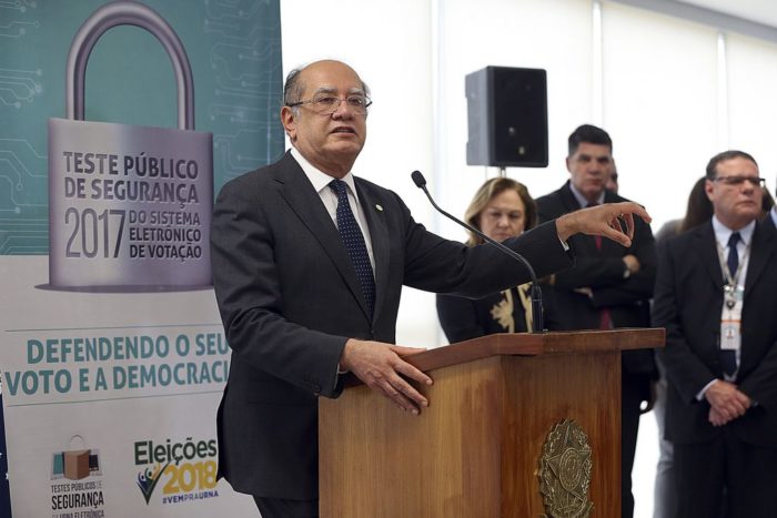 Brasília - O presidente do TSE, Gilmar Mendes apresenta o relatório parcial dos trabalhos de quatro dias do Teste Público de Segurança 2017 (TPS 2017) do Sistema Eletrônico de Votação (José Cruz/Agência Brasil)