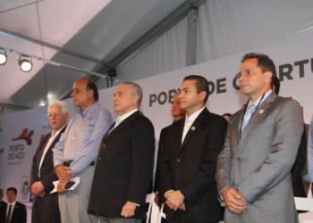 São João da Barra (RJ) - O ministro da Secretaria-Geral da Presidência da República, Moreira Franco, participa da cerimônia de assinatura do decreto de criação da Zona de Processamento de Exportação do Porto do Açu (Beth Santos/Secretaria Geral da PR)