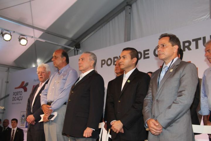 São João da Barra (RJ) - O ministro da Secretaria-Geral da Presidência da República, Moreira Franco, participa da cerimônia de assinatura do decreto de criação da Zona de Processamento de Exportação do Porto do Açu (Beth Santos/Secretaria Geral da PR)