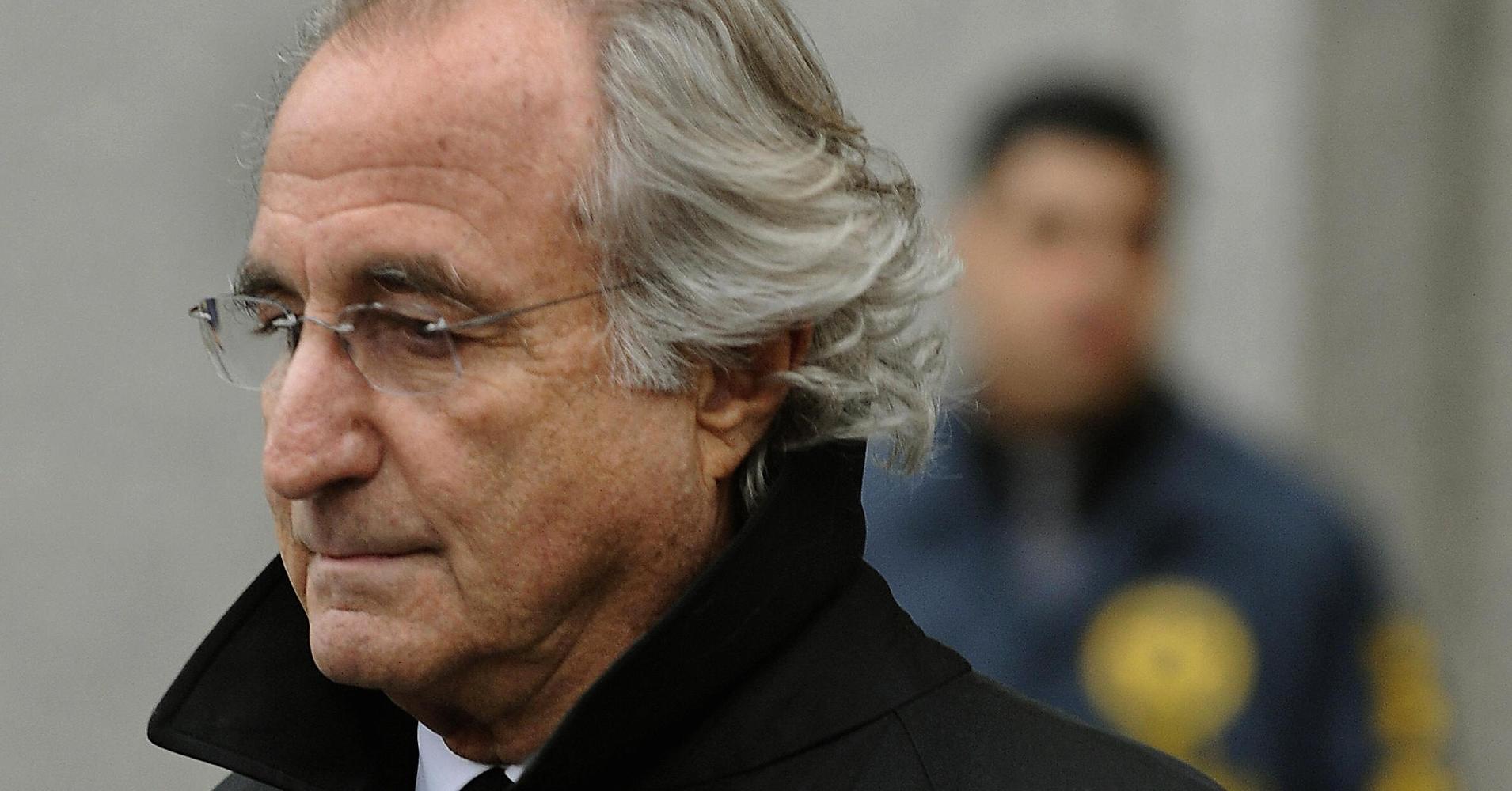 Trader de Wall Street condenado a 150 anos de prisão no EUA. Por lá crime na Bola de Valores dá cadeia, já no Brasil, os Eikes da vida continuam soltos