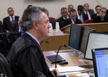 Porto Alegre (RS) - O relator, desembargador João Pedro Gebran Neto no julgamento de recursos da Lava Jato na 8ª Turma do TRF4  (Sylvio Sirangelo/TRF4)