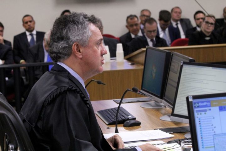 Porto Alegre (RS) - O relator, desembargador João Pedro Gebran Neto no julgamento de recursos da Lava Jato na 8ª Turma do TRF4  (Sylvio Sirangelo/TRF4)