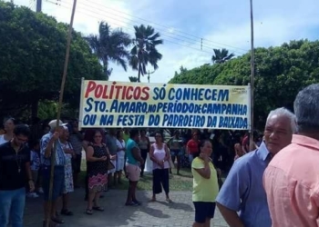 Protesto na festa de Santo Amaro, em Campos-RJ | Foto: Agência VIU!