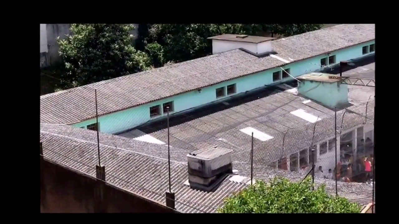 VIU-RS-Tentativa-fuga-pelo-telhado