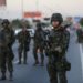 Rio de Janeiro - Tropas do Exército patrulham na Linha Vermelha após o início da operação de reforço das Forças Armadas na segurança do Rio de Janeiro (Fernando Frazão/Agência Brasil)