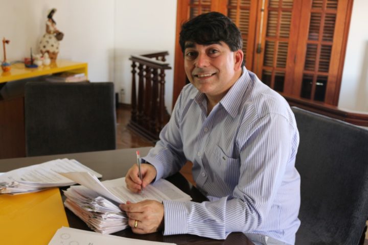 Dr. Vinicius