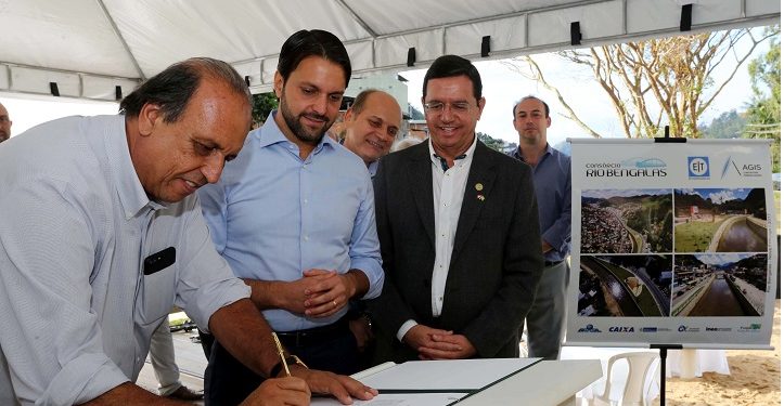 Rio de Janeiro - RJ - 14.05.2018 - Governador Luiz Fernando Pezão durante inauguração das obras de controle de inundações e recuperação ambiental do Rio Bengalas com a presença do ministro das cidades, Alexandre Baldy e o prefeito de Friburgo, Renato Bravo. Foto: Carlos Magno.