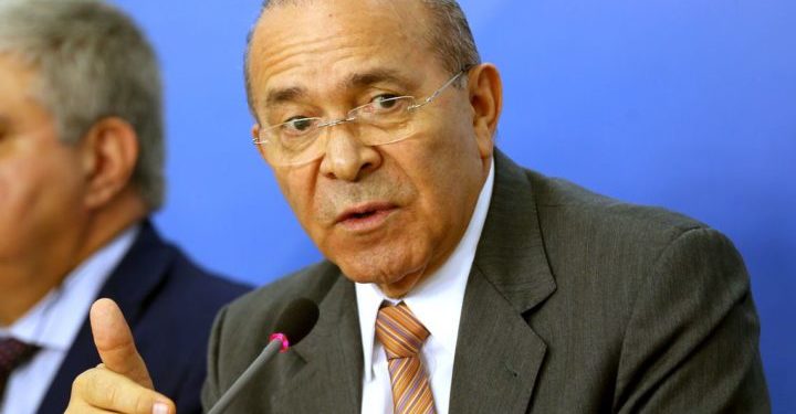 Ministro da Casa Civil, Eliseu Padilha, fala sobre Forças Armadas garantir o abastecimento.