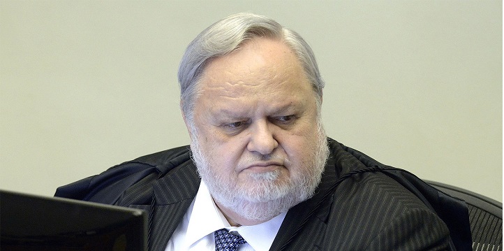 Ministro do STJ Félix Fischer