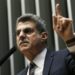 Brasília - O senador Romero Jucá durante sessão do Congresso Nacional para analisar e votar o projeto de lei que altera a meta fiscal de 2016. (Marcelo Camargo/Agência Brasil)