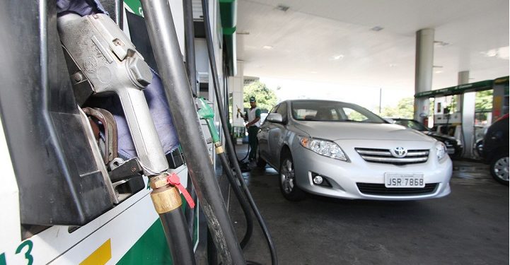 Combustíveis: Petrobras reduz pre~o da gasolina