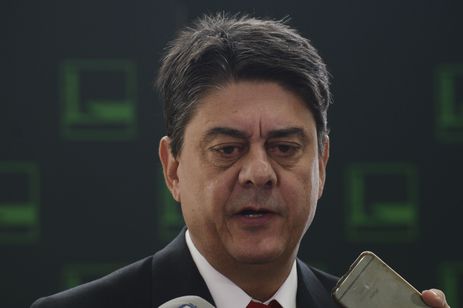 Deputado Federal,Wadih Damous PT.RJ fala no salão verde da Camara,fala sobre possível entrada do EX Presidente Lula em um Ministerio.