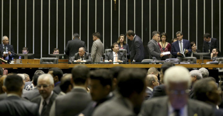 27/06/2017- Brasília- DF, Brasil- Sessão da Câmara dos Deputados para analisar medidas provisórias que trancam a pauta
Foto: Wilson Dias/EBC/FotosPúblicas