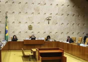 O Supremo Tribunal Federal (STF) realiza sessão extraordinária,  para a retomada do julgamento da ação direta de inconstitucionalidade (ADI 5794) que questiona o fim da contribuição sindical obrigatória