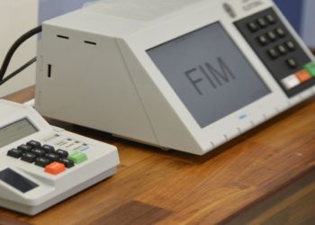 O Tribunal Superior Eleitoral (TSE) conclui a assinatura digital e lacração dos sistemas eleitorais que serão usados nas eleições de outubro (José Cruz/Agência Brasil)