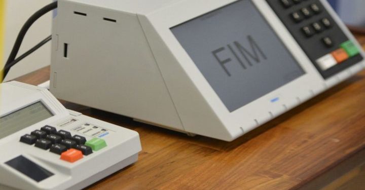 O Tribunal Superior Eleitoral (TSE) conclui a assinatura digital e lacração dos sistemas eleitorais que serão usados nas eleições de outubro (José Cruz/Agência Brasil)