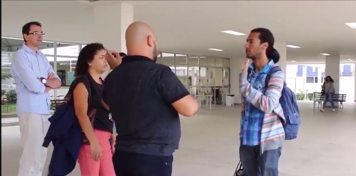 Surdo e mudo cursando medicina em Macaé-RJ
