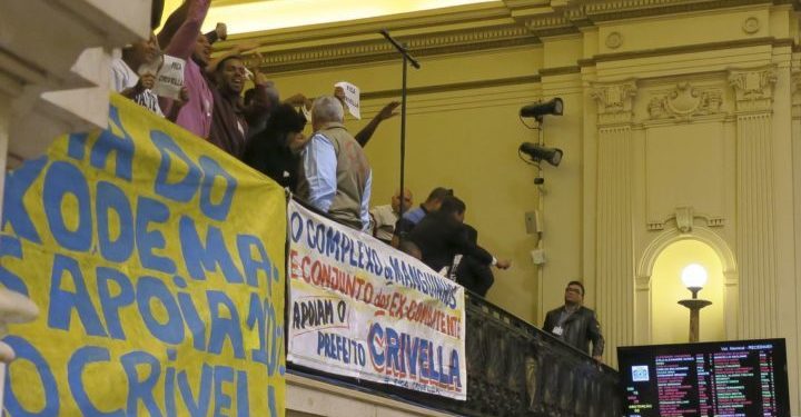 Câmara dos vereadores do Rio de Janeiro vota pedido de impeachment do prefeito Marcelo Crivella.