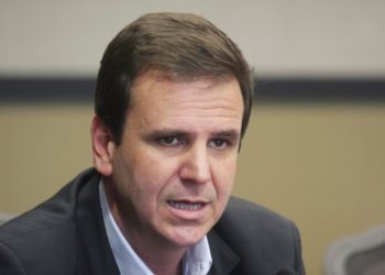 RJ - GEO-RIO/APRESENTAÇÃO - GERAL - O prefeito do Rio de Janeiro, Eduardo Paes, apresenta um estudo inédito da Geo-Rio com o mapeamento geotécnico de   áreas de alto risco de deslizamento no município, nesta quinta-feira, 06, no Rio de Janeiro.  O levantamento, que   foi feito pela primeira vez no Rio utilizando as tecnologias mais modenas, mapeou as encostas localizadas no Maciço   da Tijuca e adjacências, abrangendo as regiões Norte e Sul da cidade e a área da Barra da Tijuca, incluindo desde o   Costão do Vidigal até o bairro de Campinho.    06/01/2011 - Foto: MAURíCIO BAZíLIO /NEWS FREE/AE