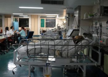 Brasília - Unidade de Terapia Intensiva (UTI) do Hospital Regional de Taguatinga. Em alguns hospitais do Distrito Federal faltam leitos para os pacientes. Foto: Marcello Casal JR/ABr