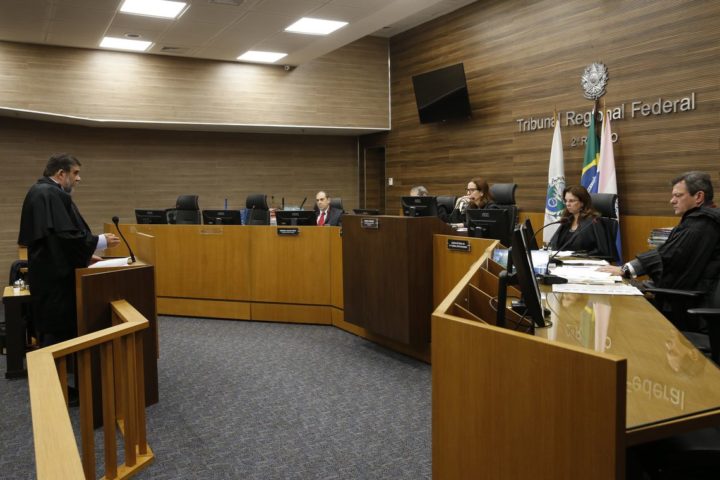 Julgamento de recursos do ex-governador Anthony Garotinho (PRP) e do ex-deputado e ex-chefe de polícia Álvaro Lins, condenados por exploração de jogos de azar, pela 2ª Turma Especializada do TRF2.