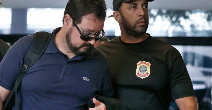 Rio de Janeiro - O ex-secretário municipal de Obras Alexandre Pinto é preso preventivamente pela Polícia Federal na operação Rio 40 Graus (Tânia Rêgo/Agência Brasil)