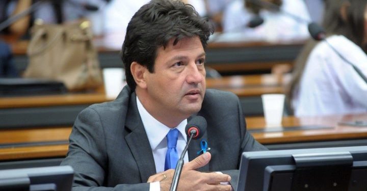 Demissão de Mandetta
