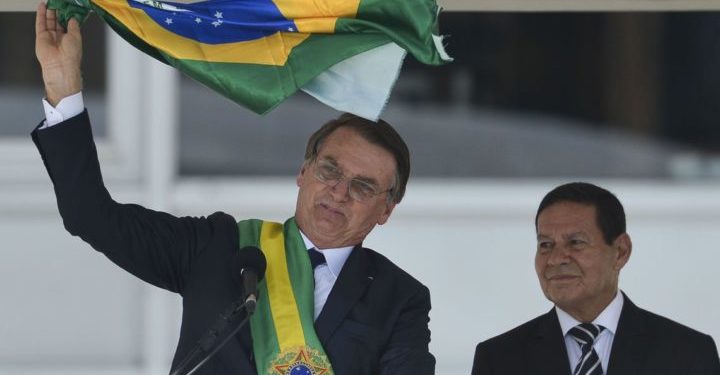 Presidente Jair Bolsonaro e o vice Hamilton Mourão