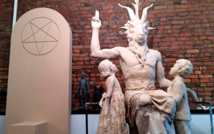 Escultura de Satanás