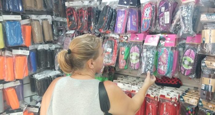 Compra de material escolar