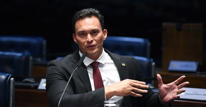 Senador Styvenson Valentim