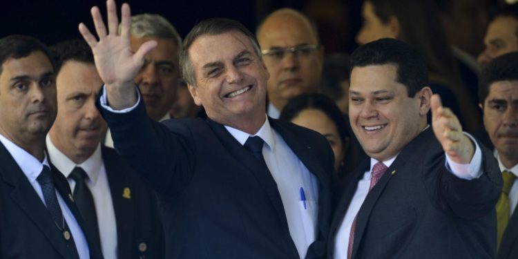 Jair Bolsonaro no encontro com governadores