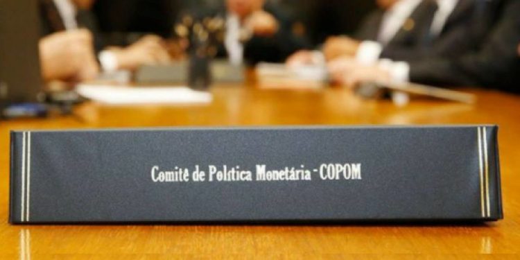 Taxa Selic x fome: a economia do Brasil na eleição de 2022