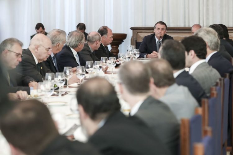 Jair Bolsonaro com ministros