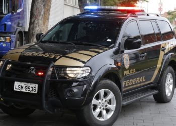 A Polícia Federal prende o banqueiro Eduardo Plass em nova etapa da Operação Hashtag, desbodramento da Lava Jato no Rio de Janeiro.