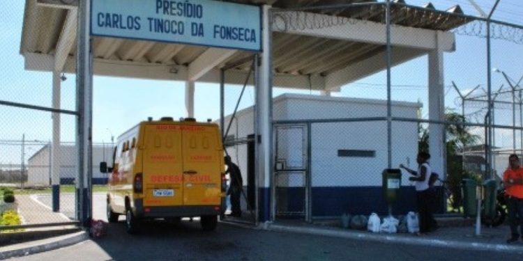 Caso de Meningite em presídio
