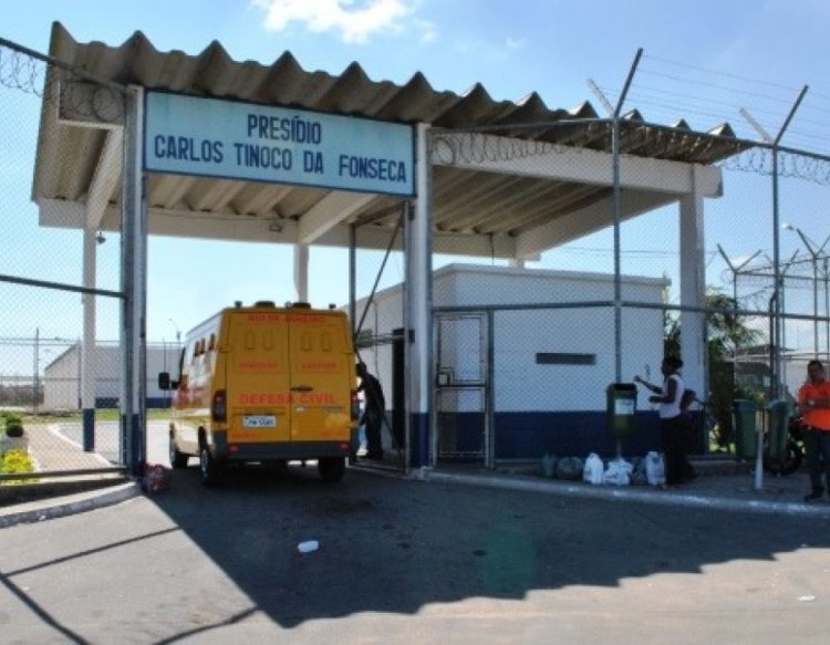 Caso de Meningite em presídio