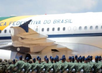 Avião da FAB preso na Espanha com cocaína