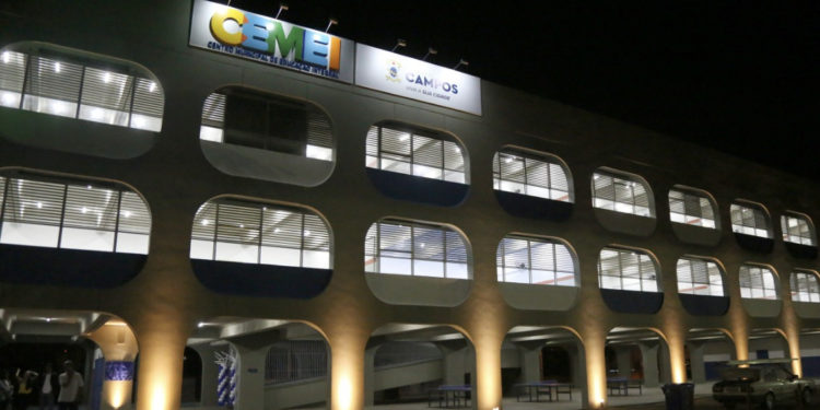 Projeto de ensino em tempo integral em Campos (RJ)