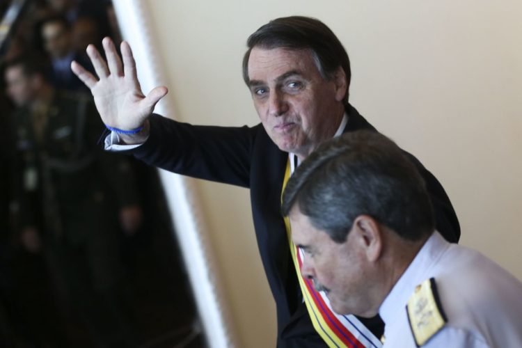 O presidente Jair Bolsonaro, preside a solenidade comemorativa do 211 Aniversário da Justiça Militar da União e entrega de Condecorações da Ordem do Mérito Judiciário Militar