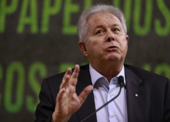 Presidente do BB, Rubem Novaes