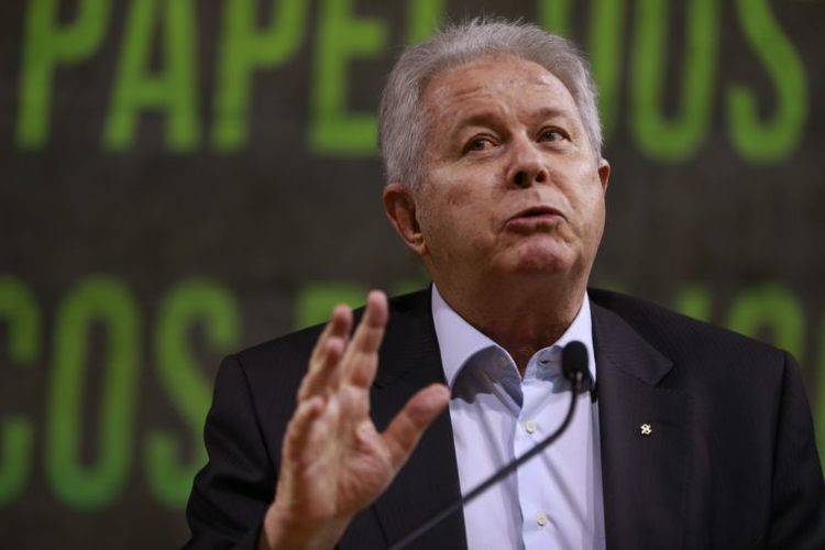 Presidente do BB, Rubem Novaes