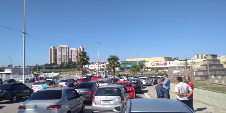 Protestro contra o assassinato de motorista de Uber, em Macaé-RJ