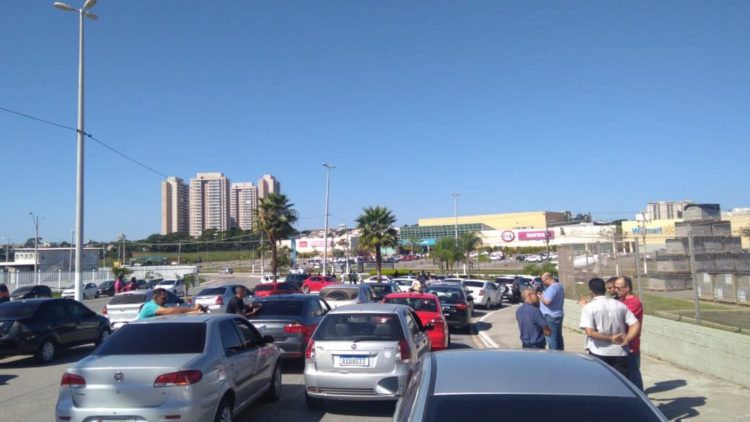 Protestro contra o assassinato de motorista de Uber, em Macaé-RJ