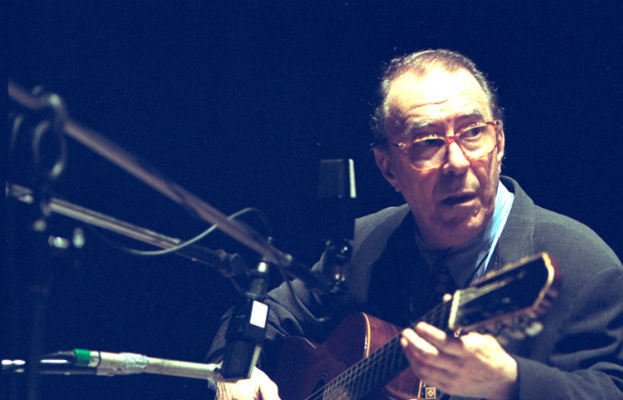 Morte do cantor João Gilberto
